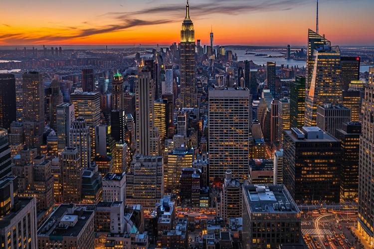 Living in New York City in 2025 Opportunities Challenges and What to Expect